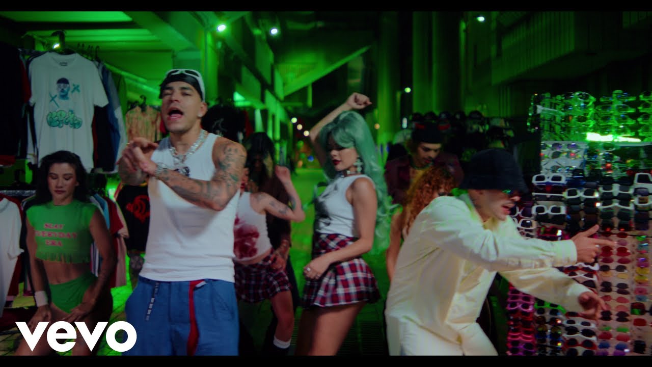 RITMO DE MEDALLO – FEID FT RYAN CASTRO (Extras) — styling de music videos por Daniela Styling, imagen 1 de 1