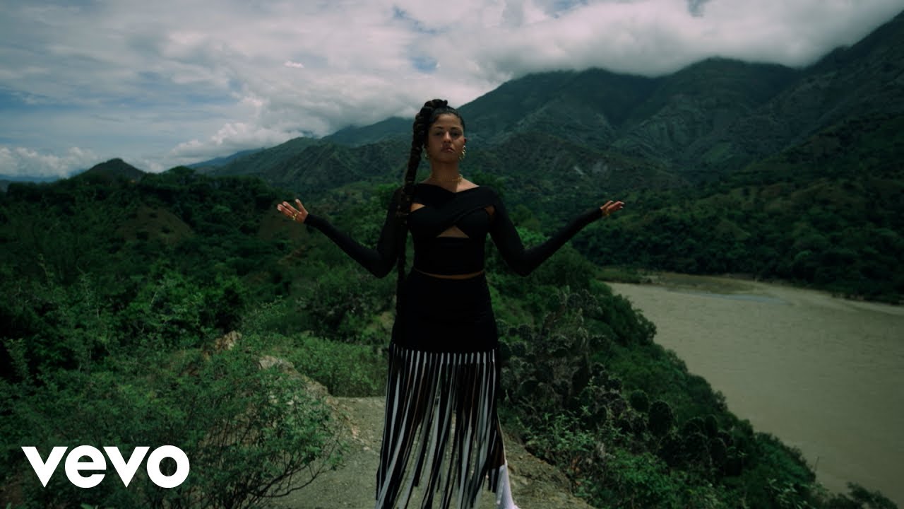 YA – YENDRY — styling de music videos por Daniela Styling, imagen 1 de 1