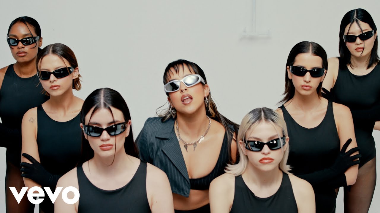 D PIC – GALE — styling de music videos por Daniela Styling, imagen 1 de 1