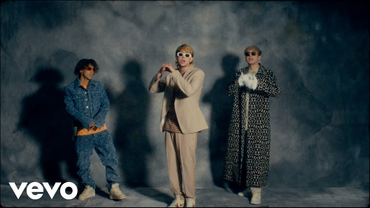 12X3 REMIX – DEKKO FT MICRO TDH X RUSHERKING — styling de music videos por Daniela Styling, imagen 1 de 1
