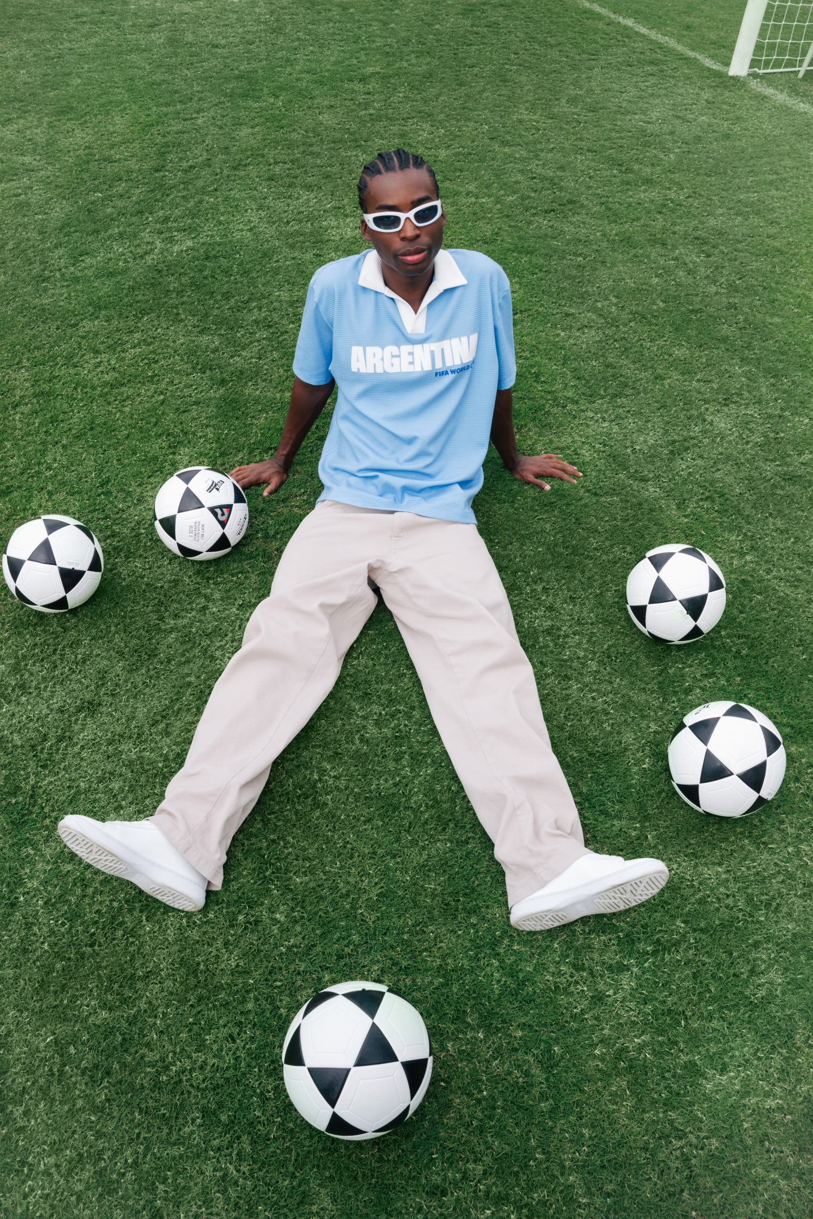 ÉXITO X FIFA — styling de advertising por Daniela Styling, imagen 8 de 12