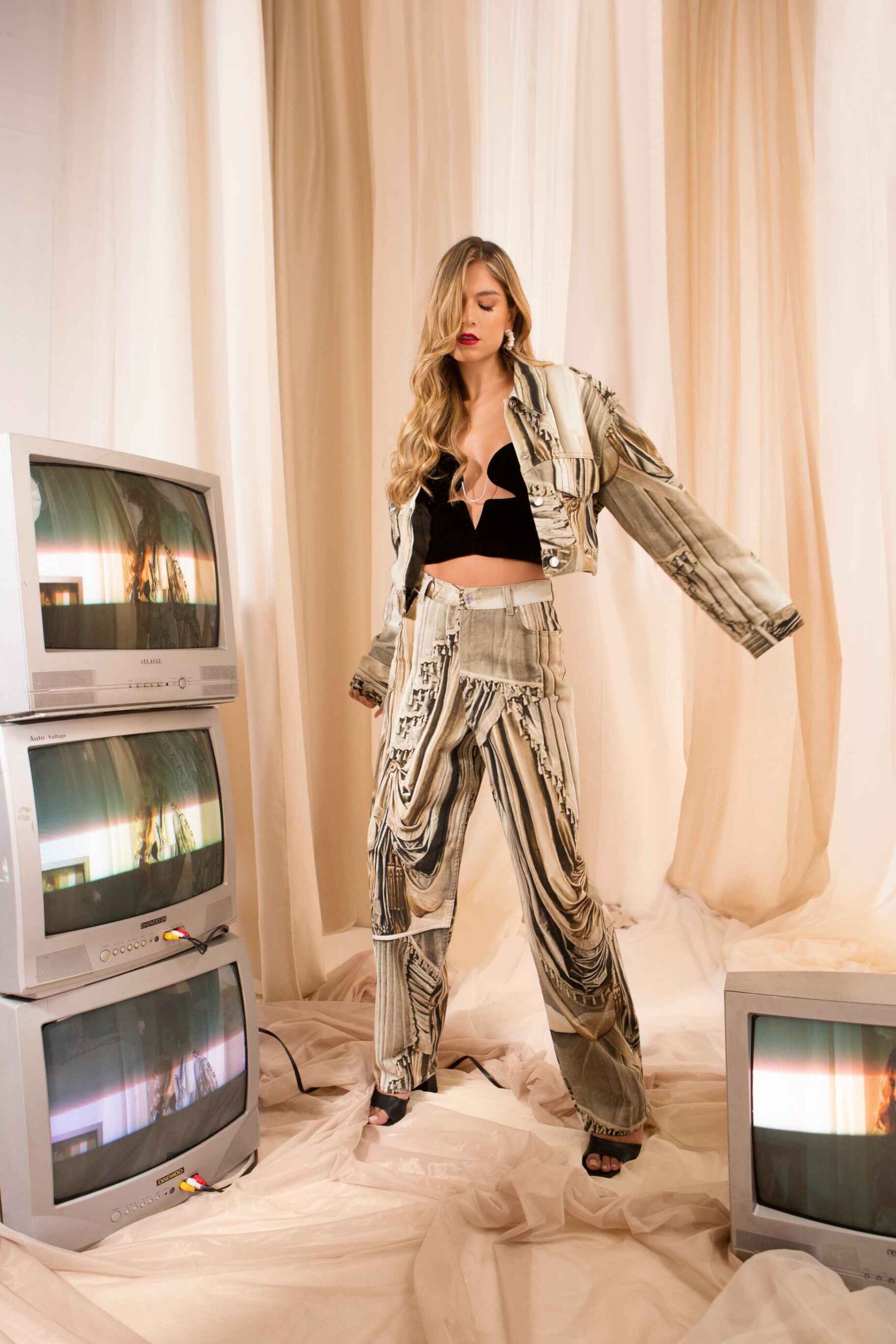 H&M SS STUDIO — styling de advertising por Daniela Styling, imagen 4 de 9