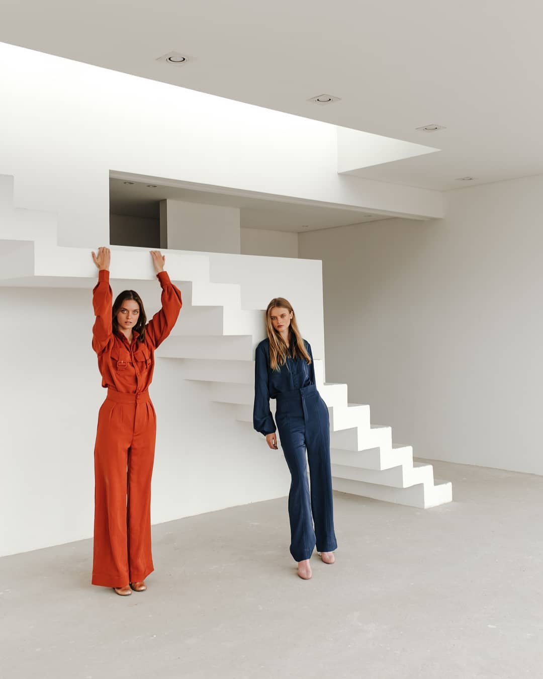 WHITE MIND — styling de fashion por Daniela Styling, imagen 2 de 4